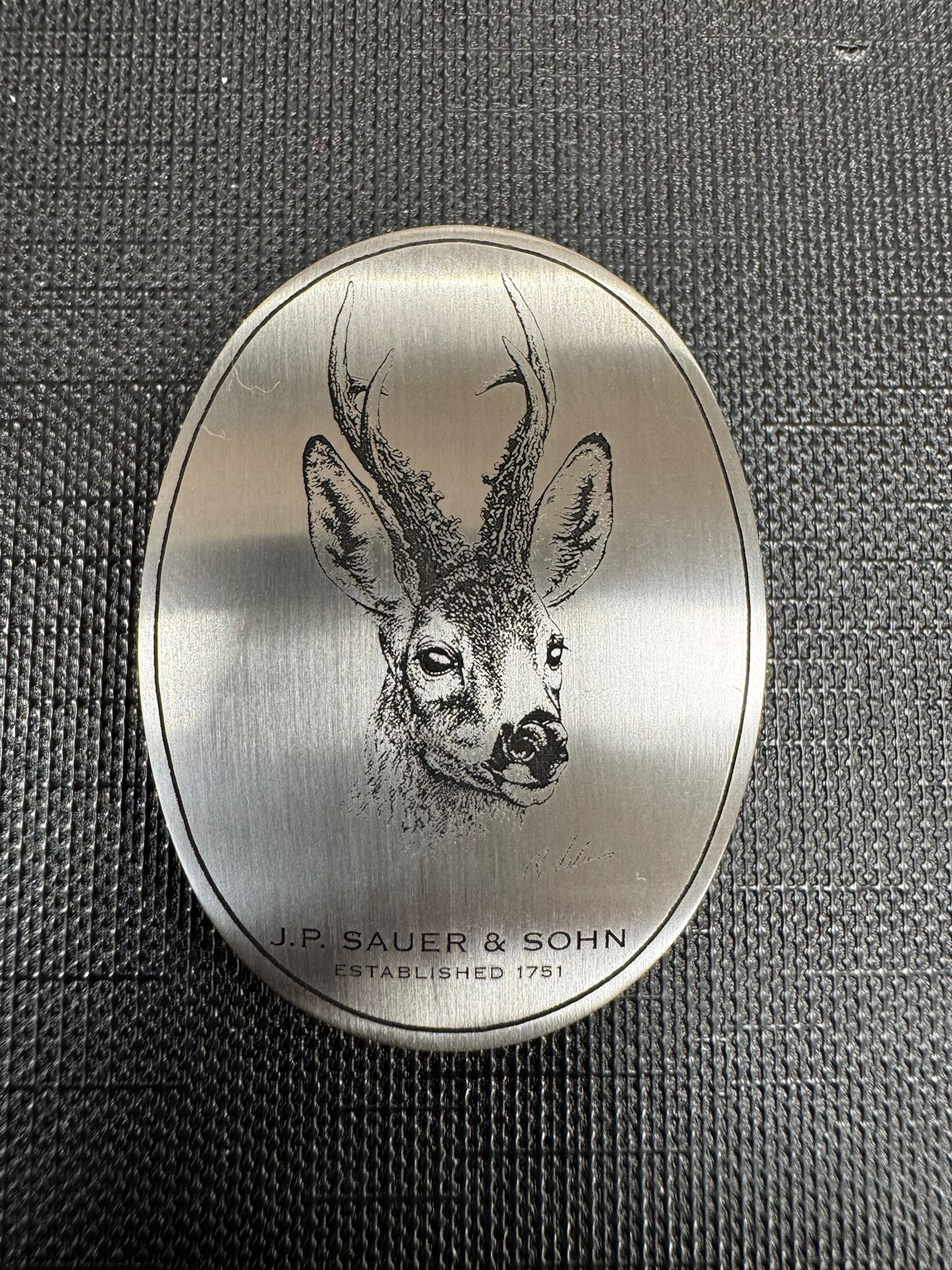 WhatsApp Image 2026-02-09 at 10.57.46 Sauer ukrasna pločica za kundak - Srna - Slika 1